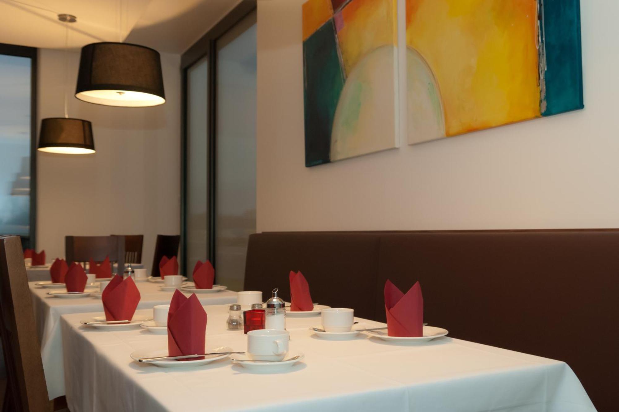 Vöhringen Hotel Sentio מראה חיצוני תמונה
