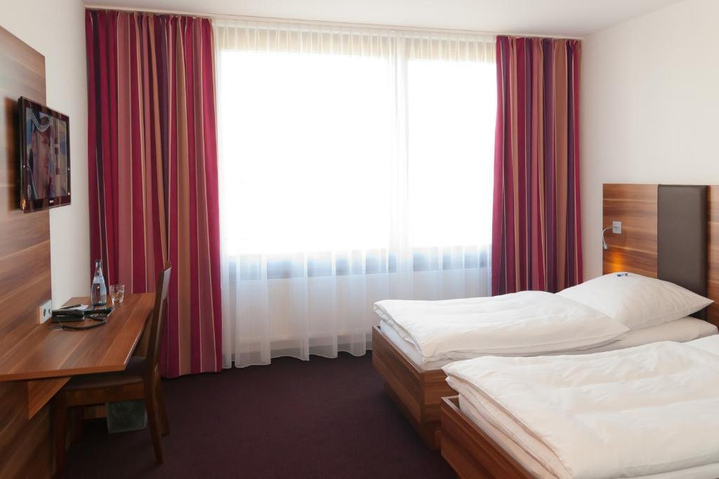Vöhringen Hotel Sentio חדר תמונה